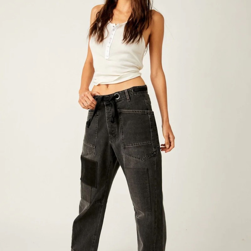 NWT Free People We The Free Moxie Low SlungPull On Barrel Black Jeans Size 26
